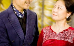 短剧《闪婚后被首富老伴宠上天（32集）》甜蜜短剧全集一键观看