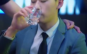 短剧《谈个恋爱吧伍助理（45集）》短剧精品免费全集观看