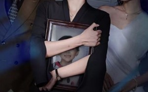 短剧《儿子死后绝望妈妈杀翻全场 （41集）》短剧全辑免费在线追