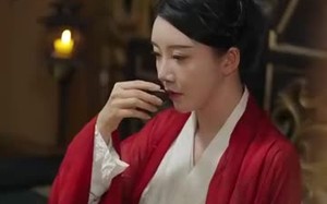 短剧《报告女帝，你夫君造反了（71集）》精彩短剧全集免费播放