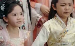 短剧《开局废材女配，我带全家逆风翻盘（88集）》短剧免费全集一网打尽