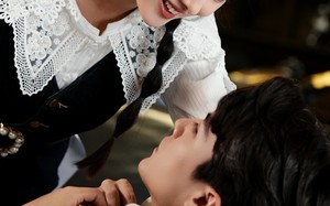 短剧《被偷听心声后，豪门全家追着我宠（50集）》短剧免费无删减在线追