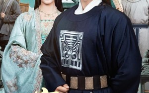 短剧《穿成穷书生，我靠酿酒红遍朝堂（76集）》超火短剧免费完整版看