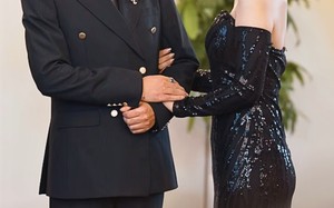 短剧《你说不认我的曝光身份后哭什么（60集）》短剧超清全集免费播放