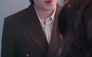 短剧《夫人强撩，总裁你别跑（79集）》免费短剧全集轻松追