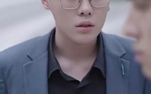 短剧《新版 离婚后她惊艳了世界（99集）》短剧免费高清全集直看