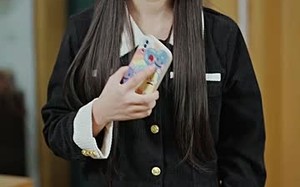 短剧《拜拜妈宝男，我闪嫁豪门大佬（70集）》短剧免费全集线上观