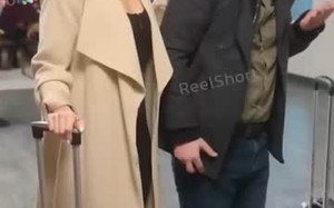 短剧《特朗普爱上在白宫干保洁的我（热门短剧英语中字）》英语中字短剧免费全集