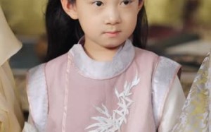 短剧《陛下，皇后又带崽搬敌人宝库去了（66集）》短剧精彩剧情抢先看