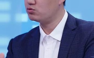 短剧《跳楼当天，女儿拔了我的氧气管（30集）》热门短剧免费全集览