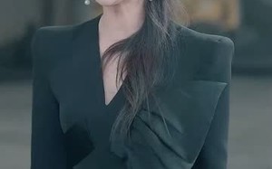 短剧《离婚当天商界大佬身份曝光了（95集）》热门短剧完整版免费播