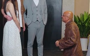 短剧《被女大学生诬陷偷拍，我的国士身份曝光了（42集）》短剧完整版在线畅享