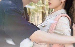 短剧《谢绿茶不嫁之恩校花正在我怀里（56集）》爆款短剧在线免费享