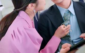 短剧《离婚后我觉醒皇帝聊天群（合集）》精彩短剧全集免费播放