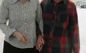 短剧《送她一朵小红花（30集）》短剧免费在线完整看