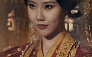 短剧《母剑照霜白（60集）》精彩短剧完整版在线看