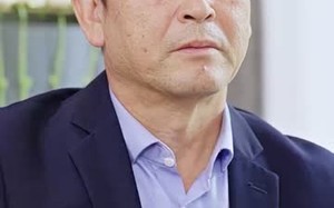 短剧《刚退役，就和逃婚大小姐同居（98集）》短剧全集免费畅快看