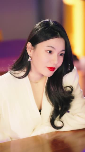 九龙冰室之龙在人间(77集) 九龙冰室之龙在人间(77集)好看上头的短剧