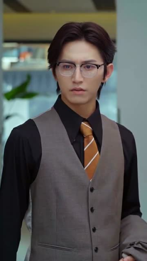 穿剧中我替窝囊女主战翻全场(30集) 穿剧中我替窝囊女主战翻全场(30集)短剧上头又好看