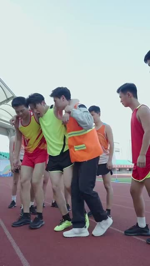 冠军归来(36集) 冠军归来(36集)让你一口气看完