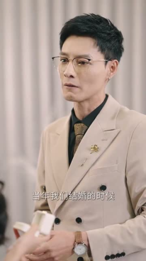 拥她入深渊(54集) 拥她入深渊(54集)小短剧推荐