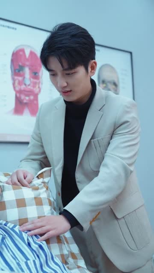 热辣滚烫之胖妞归来(76集) 热辣滚烫之胖妞归来(76集)超好看短剧推荐