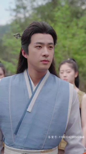 傻王夺嫡开局发配北凉(82集) 傻王夺嫡开局发配北凉(82集)最近很火的短剧