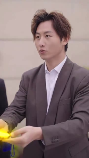 我的九十九个干娘都是大佬(80集) 我的九十九个干娘都是大佬(80集)红果短剧看全集