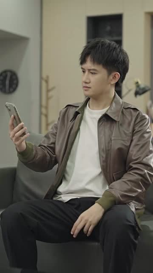 千古圣皇闯龙都(99集) 千古圣皇闯龙都(99集)百度在线观看