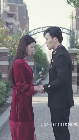 穿进末世后,我与仇人同居了(71集) 穿进末世后,我与仇人同居了(71集)亿万短剧抢先看