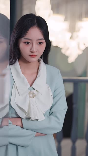 宋总,她才是你要找的颜小姐(18集) 宋总,她才是你要找的颜小姐(18集)每日短剧追不停