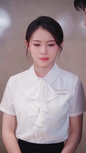 醉后爱上你(36集) 醉后爱上你(36集)火爆短剧热播中