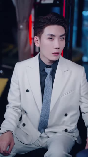 女扮男装后总裁念念不忘(83集) 女扮男装后总裁念念不忘(83集)口碑爆棚免费看