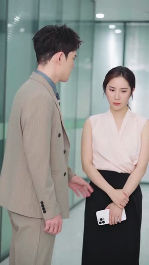 离婚后,她转身嫁给了千亿总裁(104集) 离婚后,她转身嫁给了千亿总裁(104集)精彩短剧上线