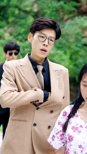 后山的女人(50集) 后山的女人(50集)高清无码免费看