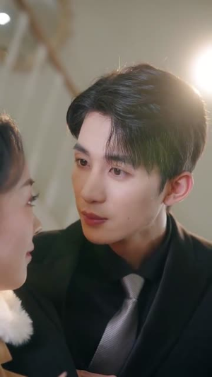 酒醒后手里多了本结婚证(77集) 酒醒后手里多了本结婚证(77集)精彩短剧随心推