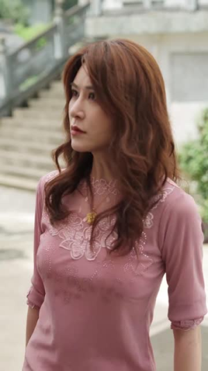 农村里飞出金凤凰(68集) 农村里飞出金凤凰(68集)熬夜追短剧