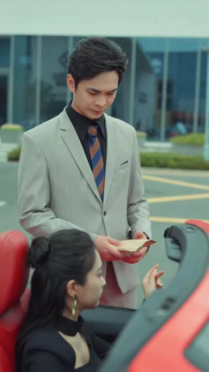 引狼入室(33集) 引狼入室(33集)爆火短剧抢先看