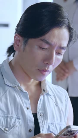 糟了将军穿越到船厂搬砖了(38集) 糟了将军穿越到船厂搬砖了(38集)最热短剧抢先看