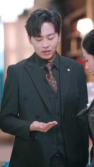 霸道医仙:从扯下女神玉佩开始(82集) 霸道医仙:从扯下女神玉佩开始(82集) 剧情简介