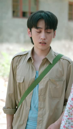 重回八零从摆地摊开启我的发家路 (92集) 重回八零从摆地摊开启我的发家路 (92集)战神短剧推荐