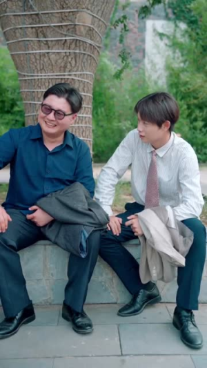 重生88致富路从二道贩子开始(103集) 重生88致富路从二道贩子开始(103集)每天短剧分享