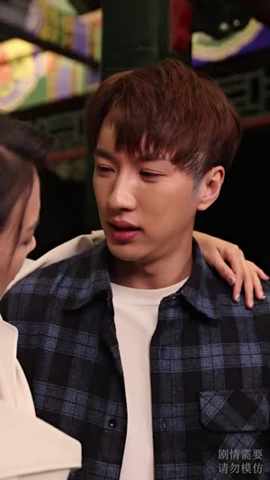 我靠摆摊买下一座岛 (80集)分享热门短剧