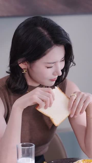 炮灰女主但满级通关（62集）热门短剧抢先