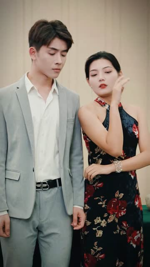 暗影金瞳(57集) 暗影金瞳(57集)红果免费看短剧