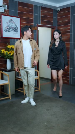 山村野花香（71集）最火短剧推荐